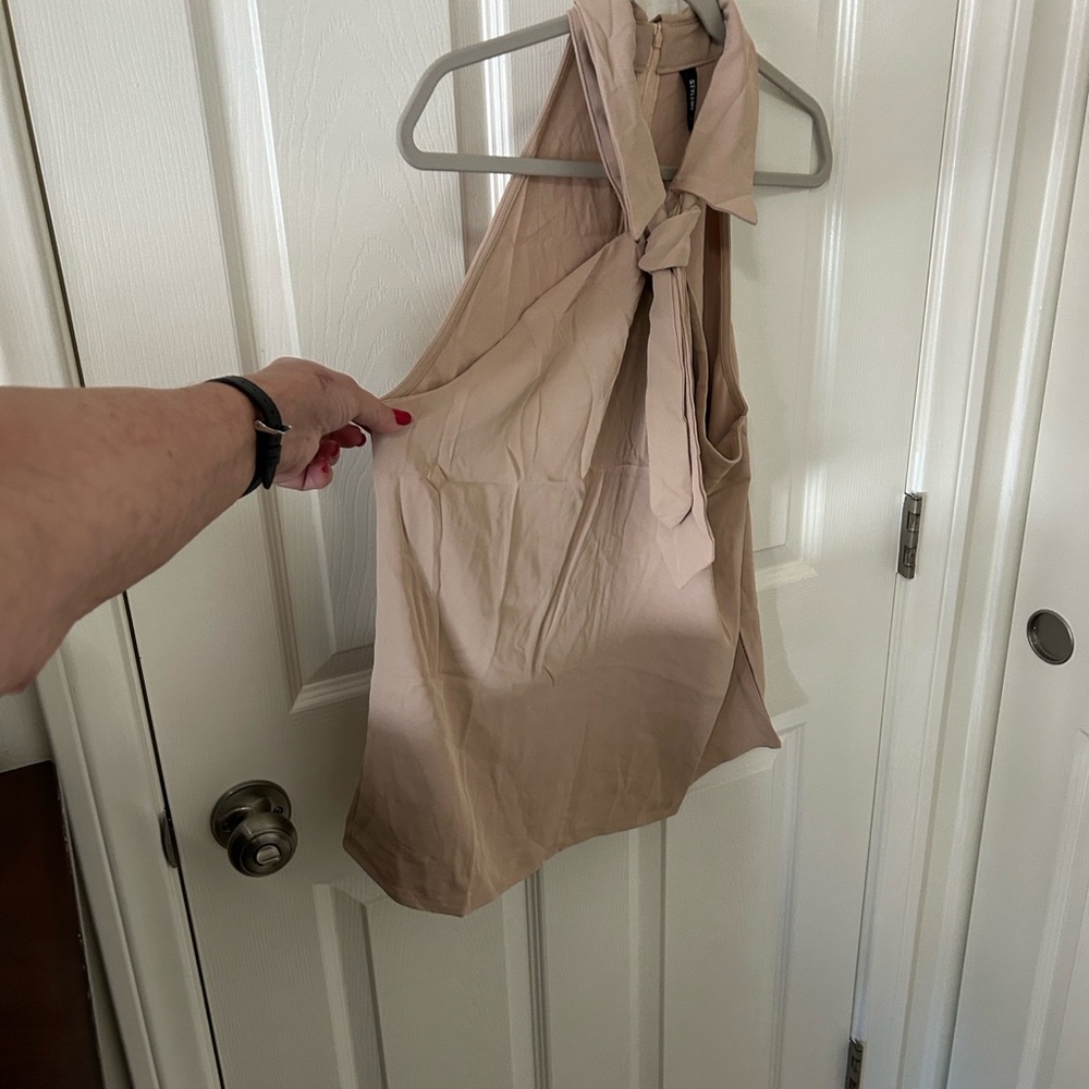 STYLEWE Women’s Tan Halter Neck Tie Blouse, Size XL, NWOT - Picture 2 of 7